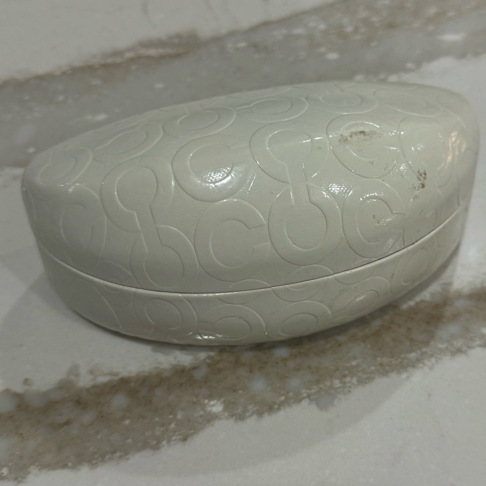 Coach Brown Sunglasses with Case - Picture 3 of 3